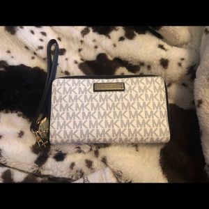Michael Kors wallet